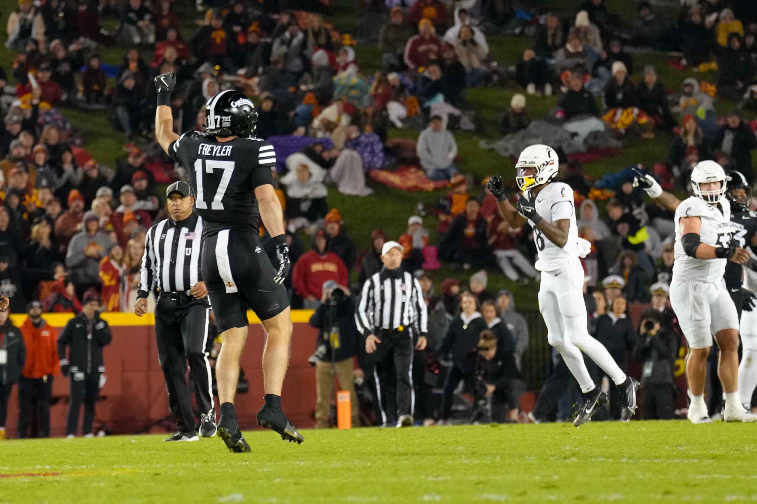 Iowa State Fooball vs Cincinnati