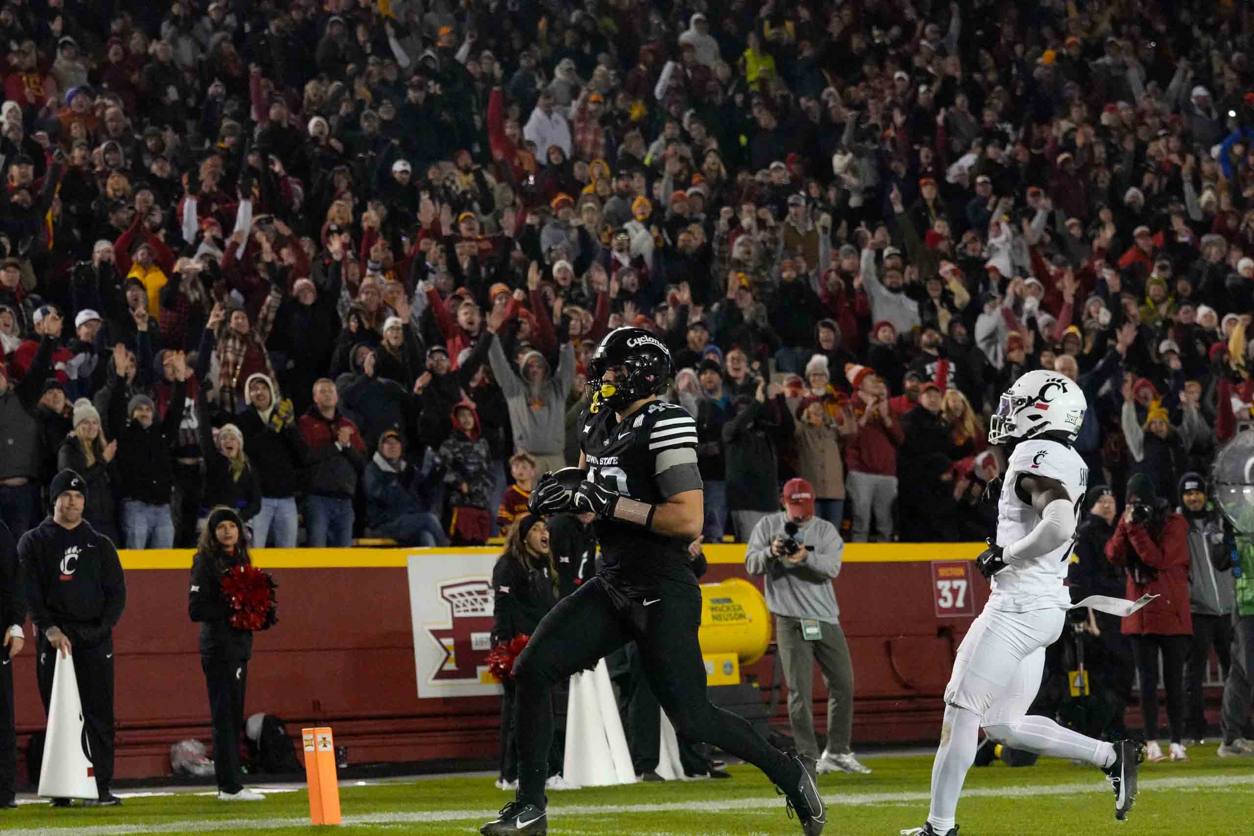 Iowa State Fooball vs Cincinnati